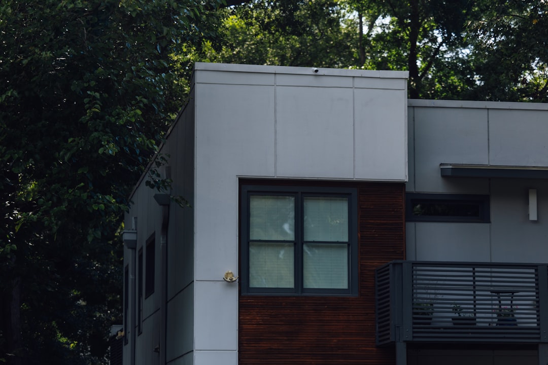 How Much is Real Estate Commission in Atlanta? A Guide to New Models from 1 Percent Lists Peach State